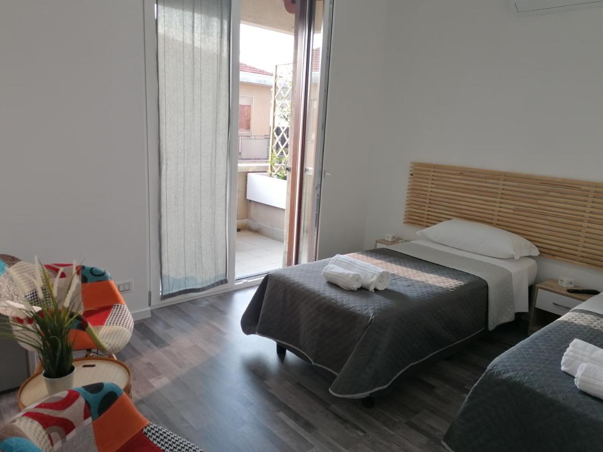 Suite Room Malpensa B&B การ์ดาโน อัล กัมโป ภายนอก รูปภาพ