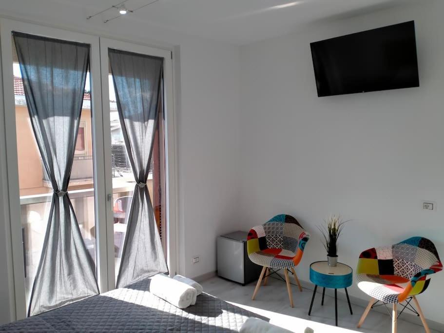 Suite Room Malpensa B&B การ์ดาโน อัล กัมโป ภายนอก รูปภาพ